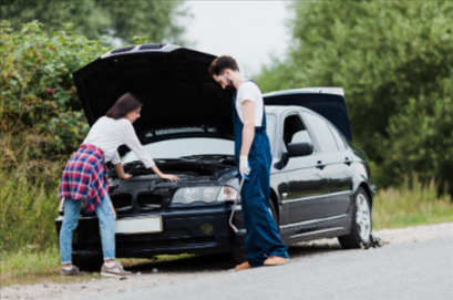 Ed Holsapple Towing providing Emergency Roadside Assistance in Salem IL for stranded drivers with vehicle breakdowns